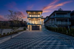 10634 River Road  Delta, BC V4C 2R7