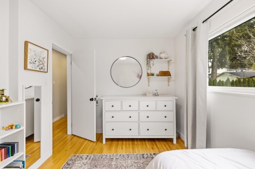 11516 97 Avenue, Surrey, BC 