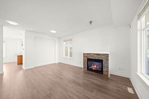 13-15237 36 Avenue, Surrey, BC 