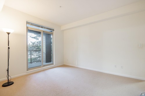 202-15388 101 Avenue, Surrey, BC 