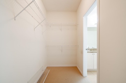 202-15388 101 Avenue, Surrey, BC 