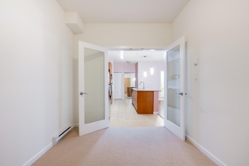 202-15388 101 Avenue, Surrey, BC 