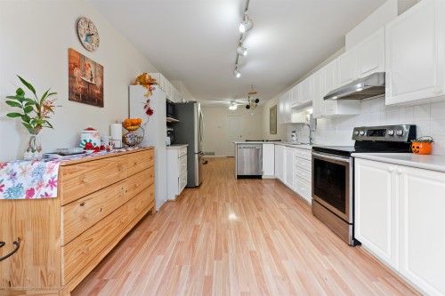 51-15840 84 Avenue, Surrey, BC 