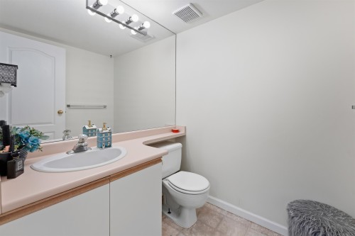 51-15840 84 Avenue, Surrey, BC 