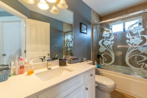 32967 Egglestone Avenue, Mission, BC 