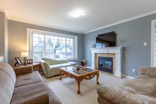 32967 Egglestone Avenue, Mission, BC 