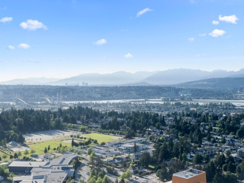 8-13350 Central Avenue, Surrey, BC 