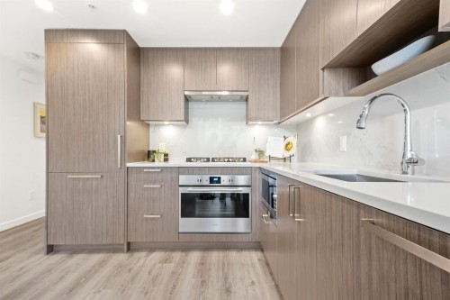 8-13350 Central Avenue, Surrey, BC 