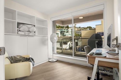 206-1119 Vidal Street, White Rock, BC 