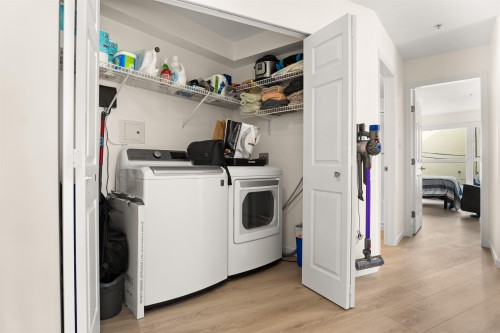 206-1119 Vidal Street, White Rock, BC 