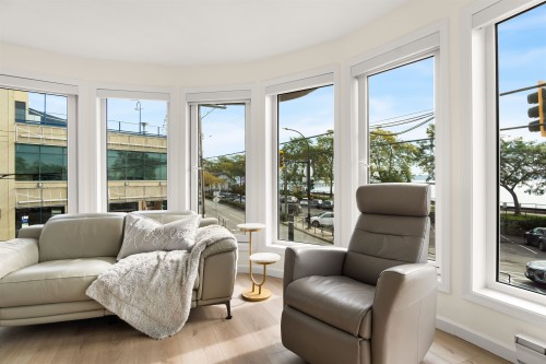 206-1119 Vidal Street, White Rock, BC 