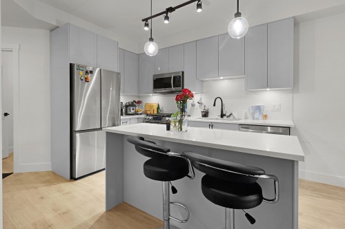 327-7506 199A Street, Langley, BC 