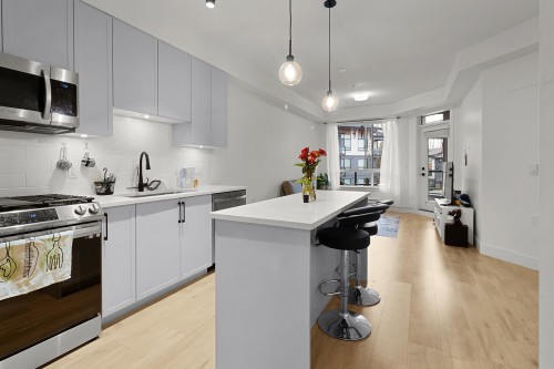 327-7506 199A Street, Langley, BC 