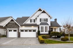 24-3800 Golf Course Drive  Abbotsford, BC V3G 0A7
