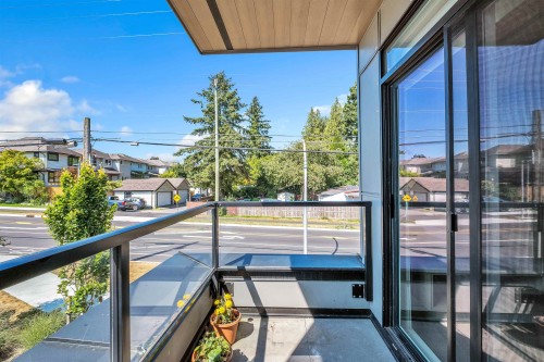 212-14818 60 Avenue, Surrey, BC 