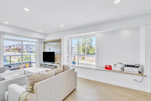 212-14818 60 Avenue, Surrey, BC 