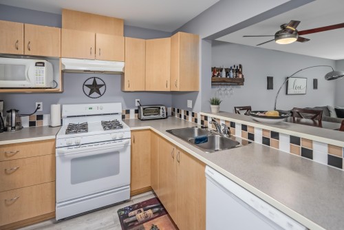 417-15210 Guildford Drive, Surrey, BC 