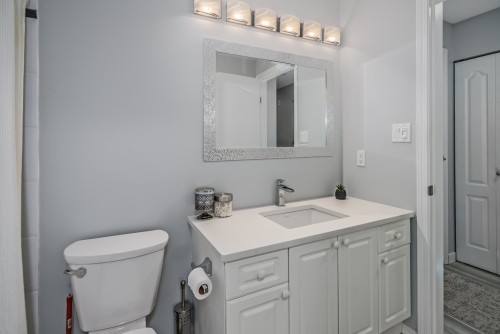 417-15210 Guildford Drive, Surrey, BC 