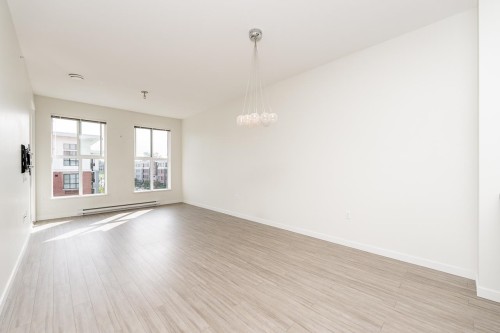 421-3323 151 Street, Surrey, BC 