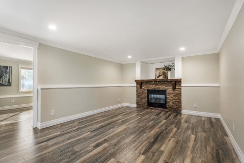 9729 216 Street, Langley, BC 