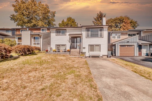 2521 Wilding Crescent  Langley, BC V2Y 1C8