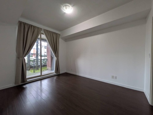 106-10499 University Drive, Surrey, BC 