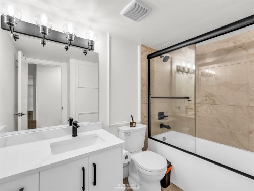 111-10698 151A Street, Surrey, BC 