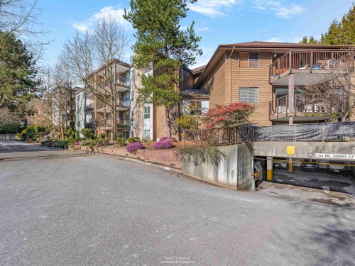 111-10698 151A Street, Surrey, BC 