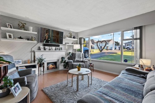 10131 128A Street, Surrey, BC 