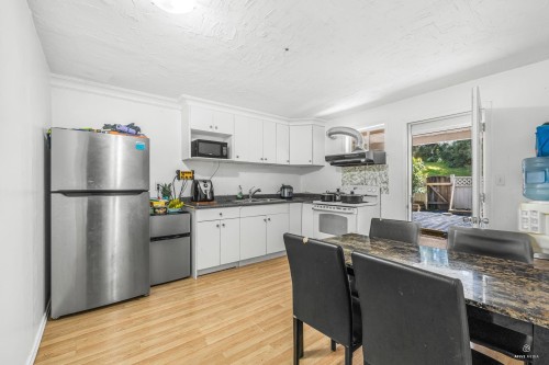 216 Davis Crescent, Langley, BC 