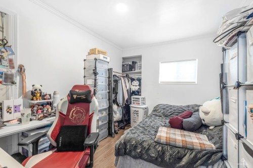 216 Davis Crescent, Langley, BC 