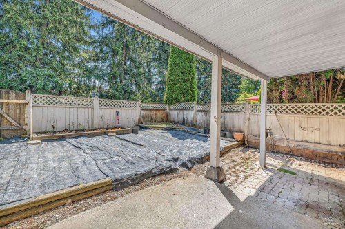 216 Davis Crescent, Langley, BC 