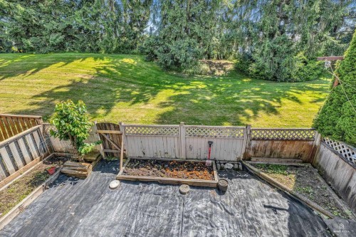 216 Davis Crescent, Langley, BC 