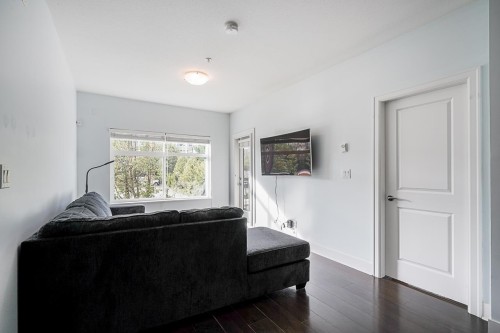 316-6480 195A Street, Surrey, BC 