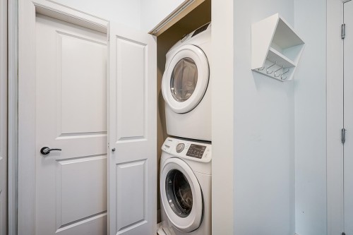 316-6480 195A Street, Surrey, BC 