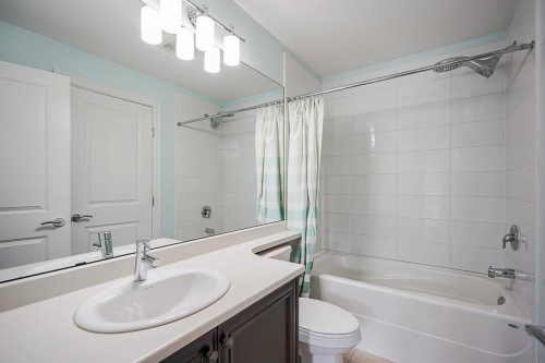 316-6480 195A Street, Surrey, BC 