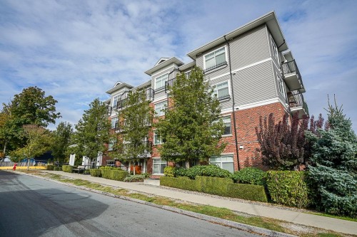 316-6480 195A Street, Surrey, BC 