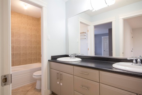 12136 100A Avenue, Surrey, BC 