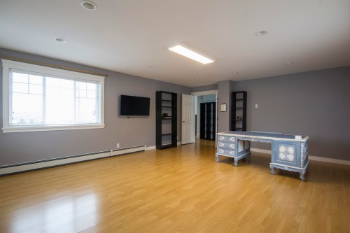 12136 100A Avenue, Surrey, BC 