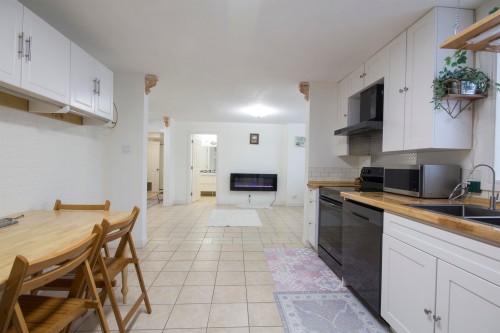 12136 100A Avenue, Surrey, BC 