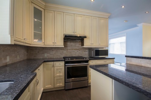 12136 100A Avenue, Surrey, BC 