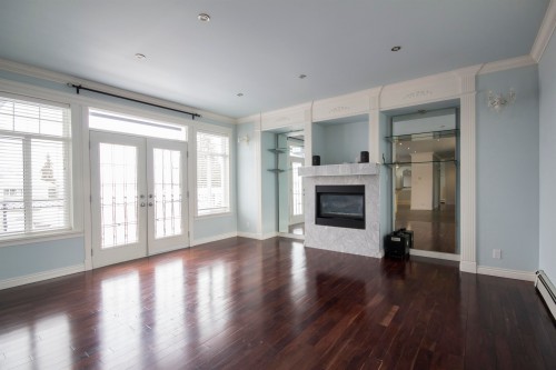 12136 100A Avenue, Surrey, BC 