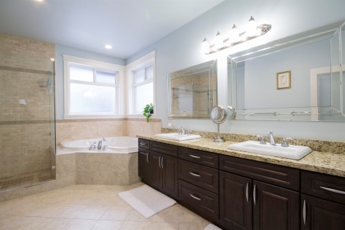 12136 100A Avenue, Surrey, BC 