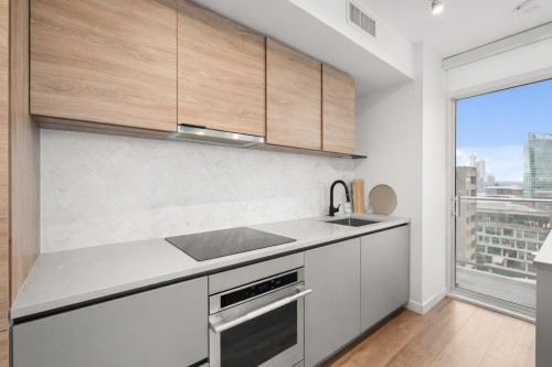 1510-13428 105 Avenue, Surrey, BC 