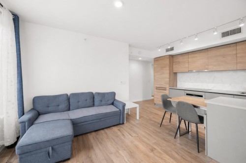 1510-13428 105 Avenue, Surrey, BC 