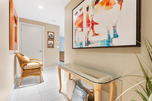 303-1473 Johnston Road, White Rock, BC 