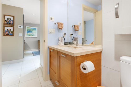 303-1473 Johnston Road, White Rock, BC 