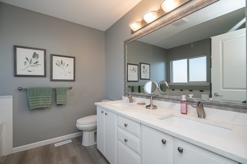 18947 71A Avenue, Surrey, BC 