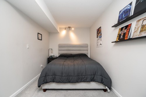 18947 71A Avenue, Surrey, BC 