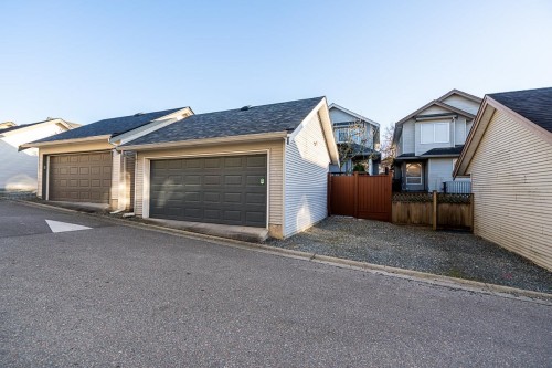 18947 71A Avenue, Surrey, BC 